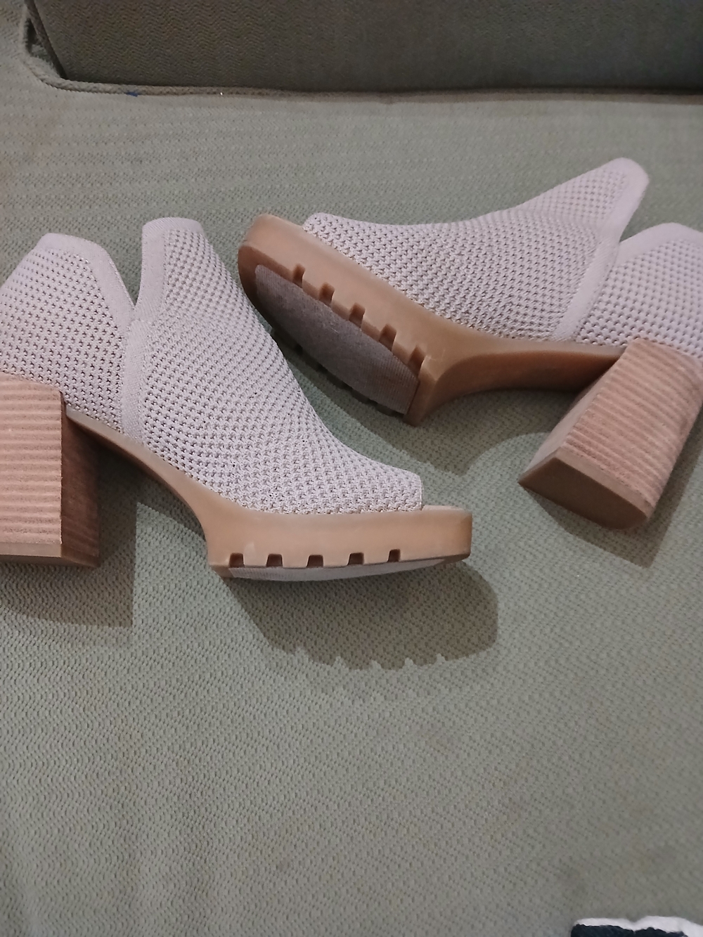 Eileen Fisher Collin Stretch Peep-Toe Block Heel Booties in Light Beige Size 7.5